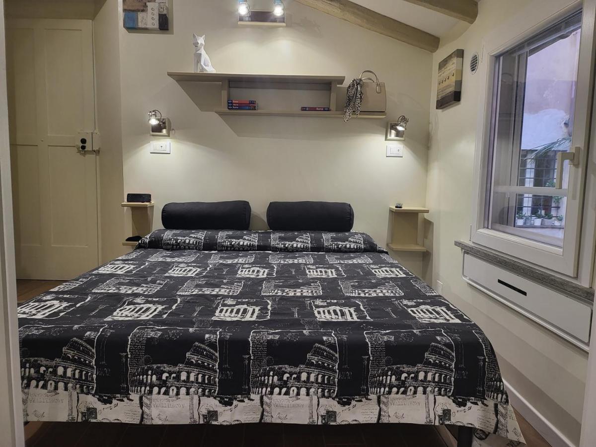 Apartment The Fox Cove Rome